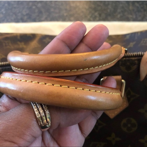 Authentic LV Speedy - Picture 10 of 16